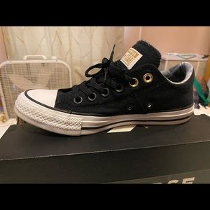 Black converse brand new